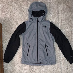 The North Face Women DryVent Rain Jacket
